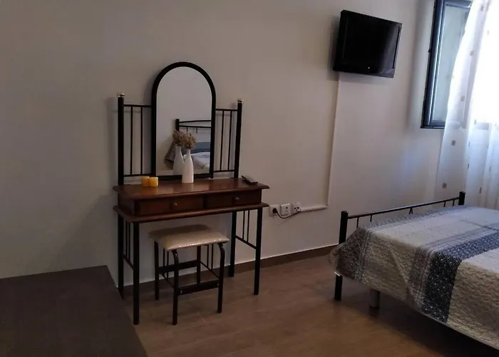 ευχάριστο σπίτι στην χώρα κύθνου * קיתנוס